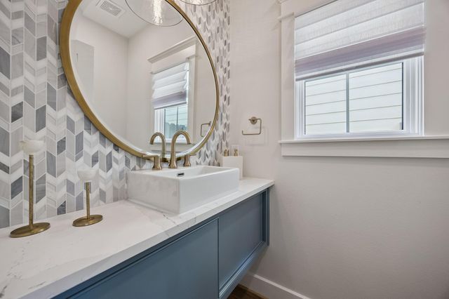 413 W 21st Street, Houston, TX 77008