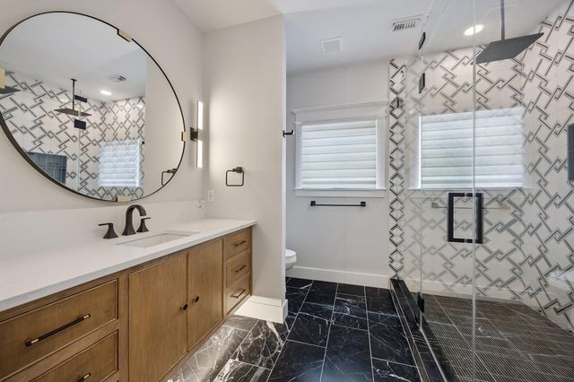413 W 21st Street, Houston, TX 77008