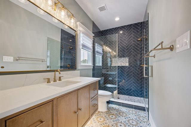 413 W 21st Street, Houston, TX 77008