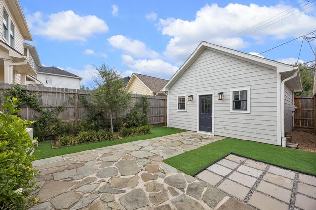 413 W 21st Street, Houston, TX 77008