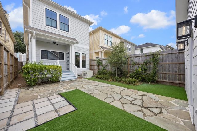 413 W 21st Street, Houston, TX 77008