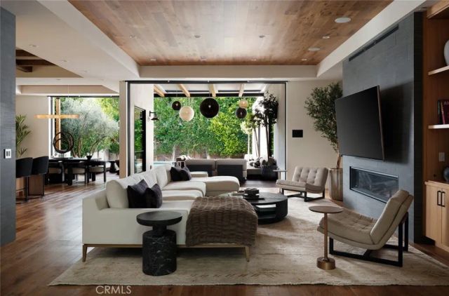2325 E 16th, Newport Beach, CA 92663