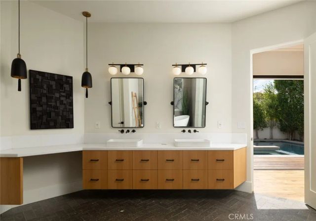 2325 E 16th, Newport Beach, CA 92663