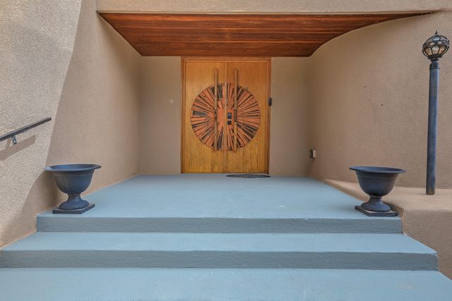 203 Spring Creek Drive NE, Albuquerque, NM 87122
