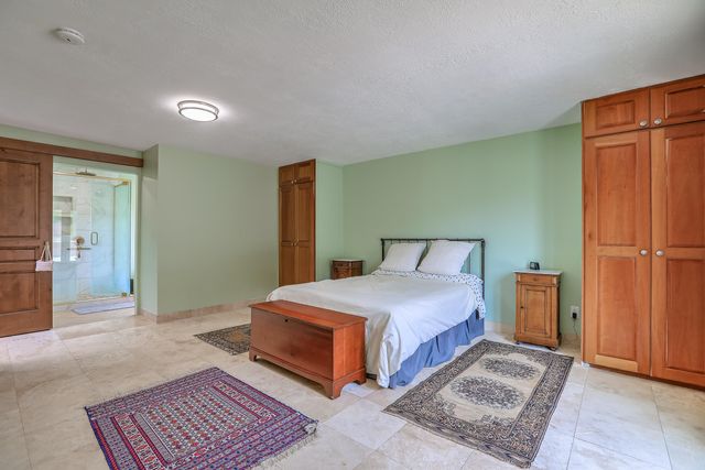 203 Spring Creek Drive NE, Albuquerque, NM 87122
