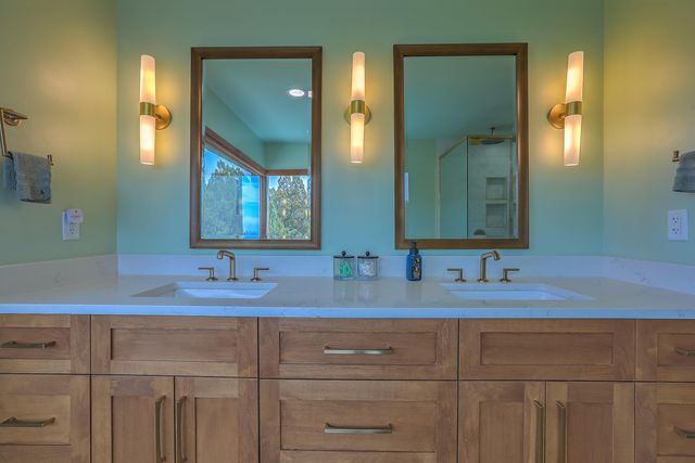 203 Spring Creek Drive NE, Albuquerque, NM 87122