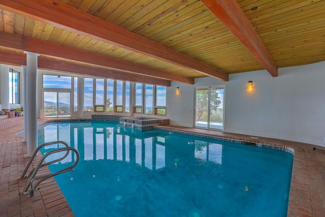 203 Spring Creek Drive NE, Albuquerque, NM 87122