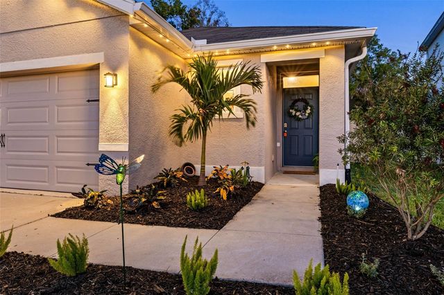 32865 BROOKS HAWK LANE, Wesley Chapel, FL 33543