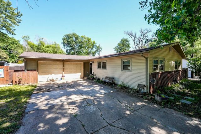 1646 N Montana Ave, El Dorado, KS 67042
