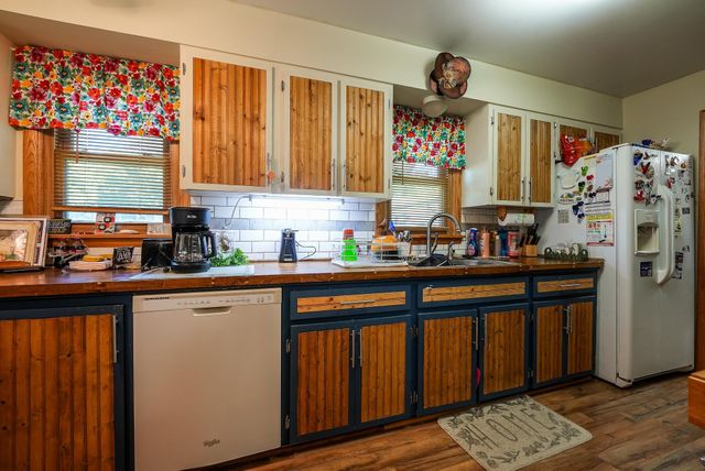 1646 N Montana Ave, El Dorado, KS 67042