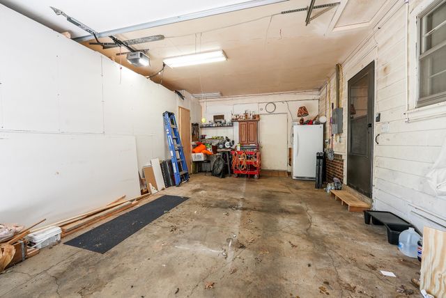 1646 N Montana Ave, El Dorado, KS 67042