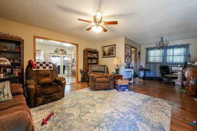 1646 N Montana Ave, El Dorado, KS 67042