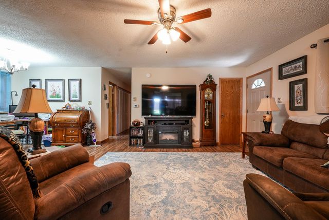 1646 N Montana Ave, El Dorado, KS 67042