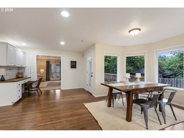 1727 Nw 30TH Cir, Camas, WA 98607