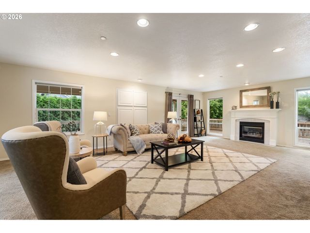 1727 Nw 30TH Cir, Camas, WA 98607