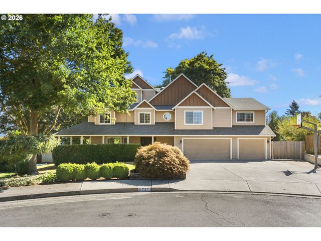 1727 Nw 30TH Cir, Camas, WA 98607