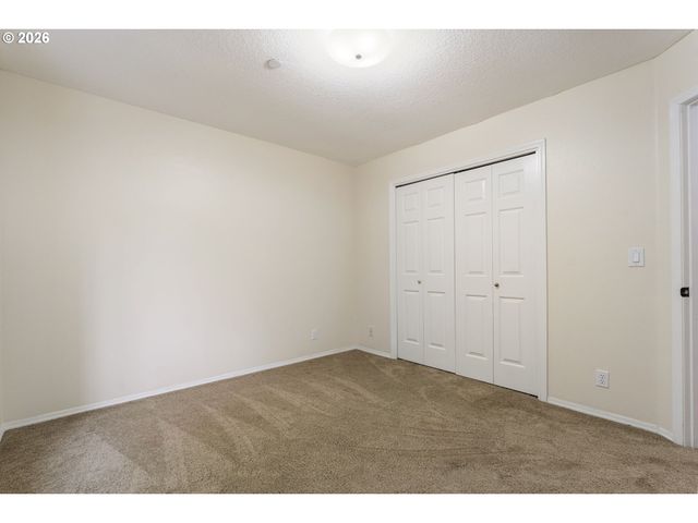 1727 Nw 30TH Cir, Camas, WA 98607