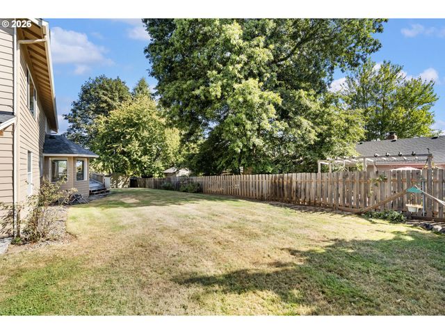 1727 Nw 30TH Cir, Camas, WA 98607