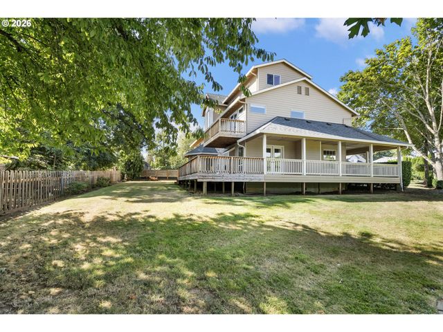 1727 Nw 30TH Cir, Camas, WA 98607