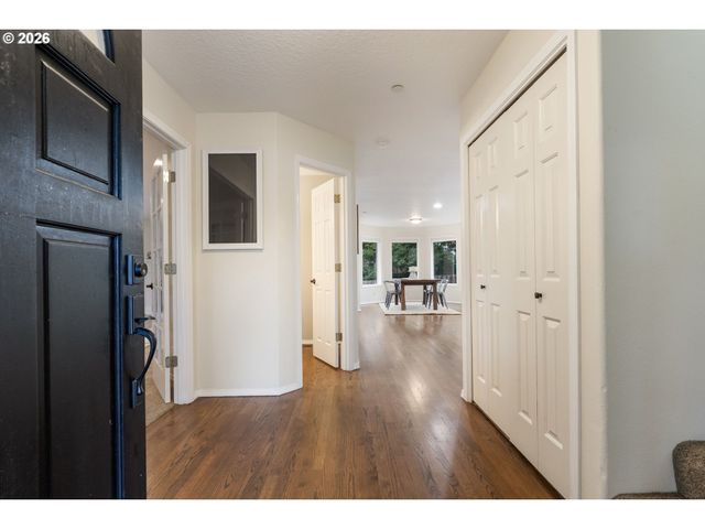 1727 Nw 30TH Cir, Camas, WA 98607