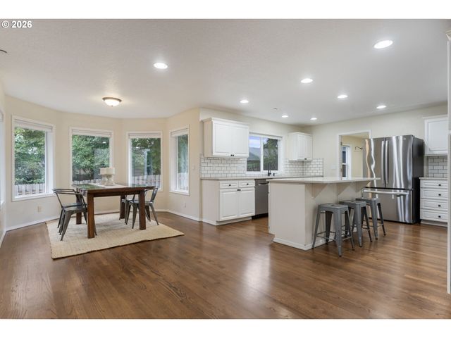 1727 Nw 30TH Cir, Camas, WA 98607