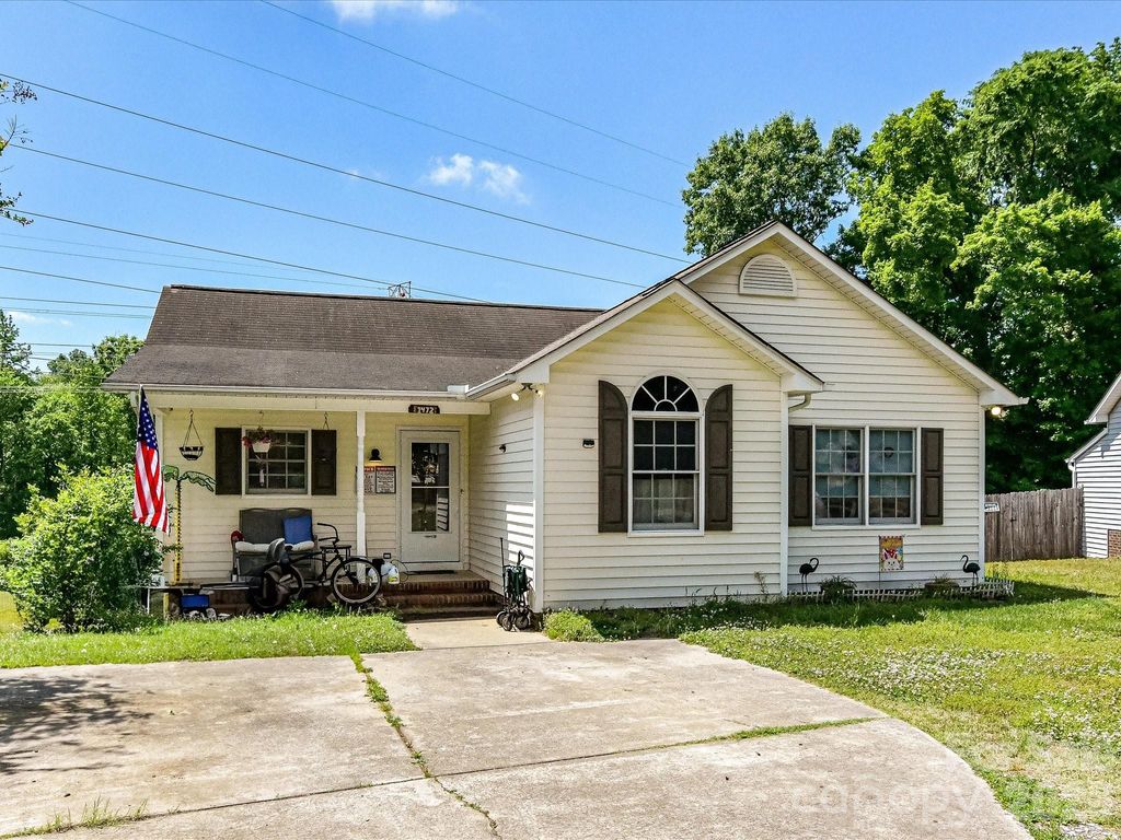 1472 Ridgewood Drive, Concord, NC 28027
