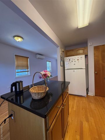 110-51 64th Road 25, Forest Hills, NY 11375