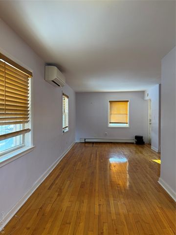 110-51 64th Road 25, Forest Hills, NY 11375