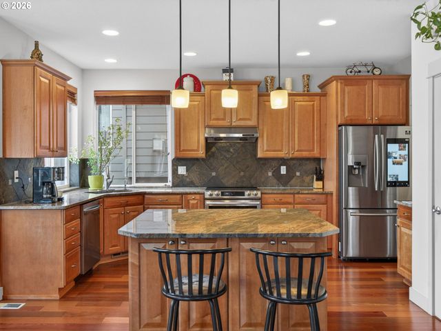 5907 Nw REDFOX Dr, Portland, OR 97229