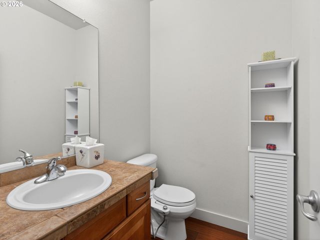 5907 Nw REDFOX Dr, Portland, OR 97229