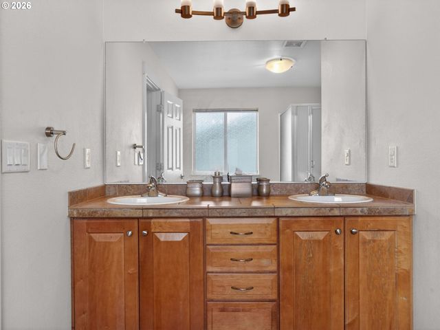 5907 Nw REDFOX Dr, Portland, OR 97229