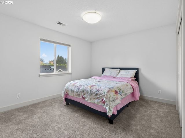 5907 Nw REDFOX Dr, Portland, OR 97229