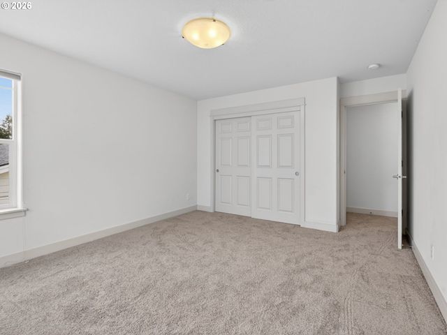 5907 Nw REDFOX Dr, Portland, OR 97229