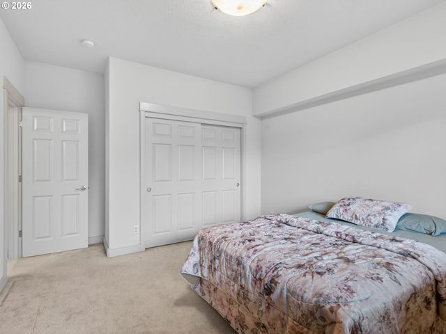 5907 Nw REDFOX Dr, Portland, OR 97229