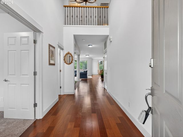 5907 Nw REDFOX Dr, Portland, OR 97229