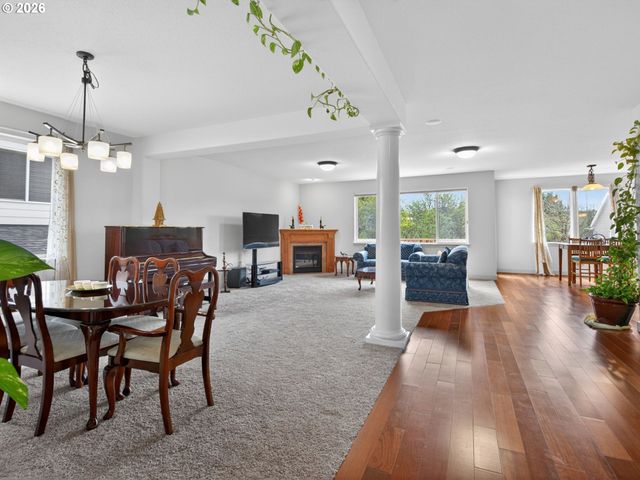 5907 Nw REDFOX Dr, Portland, OR 97229