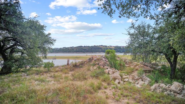2702 Cornell CV, Lago Vista, TX 78645