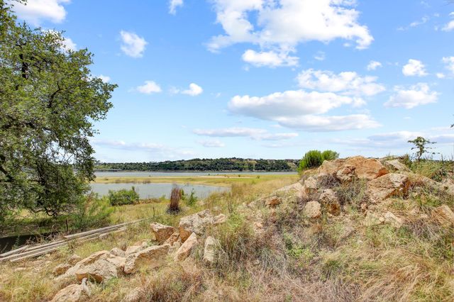 2702 Cornell CV, Lago Vista, TX 78645