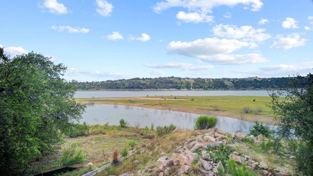 2702 Cornell CV, Lago Vista, TX 78645
