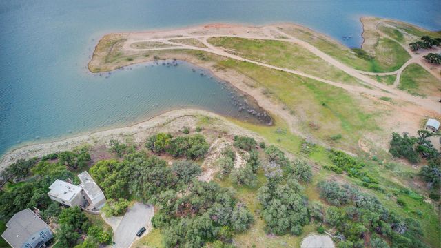 2702 Cornell CV, Lago Vista, TX 78645