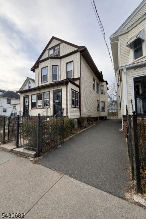 391 High St, City Of Orange Twp., NJ 07050