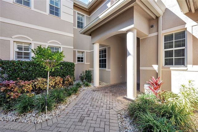 848 Regency Reserve CT 2, Naples, FL 34119