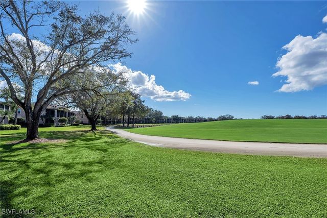 848 Regency Reserve CT 2, Naples, FL 34119