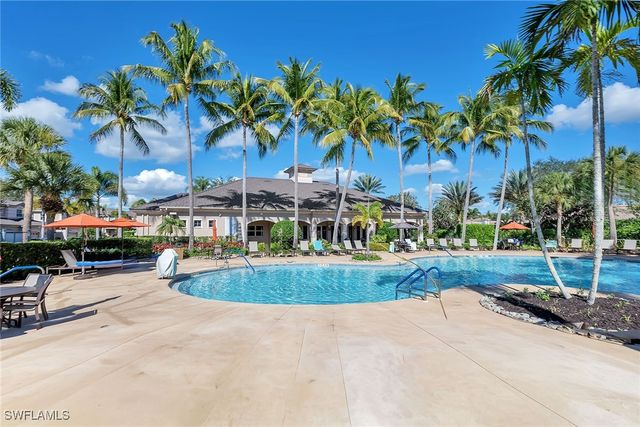 848 Regency Reserve CT 2, Naples, FL 34119