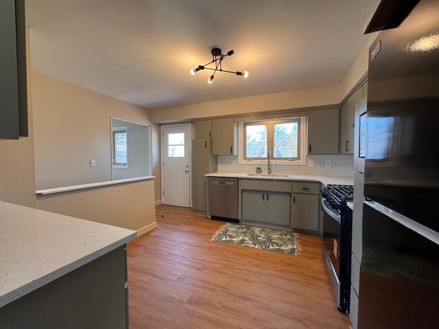 3012 68th Avenue N, Brooklyn Center, MN 55429