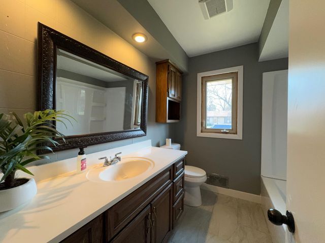 3012 68th Avenue N, Brooklyn Center, MN 55429