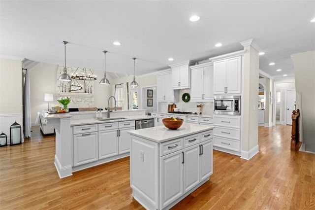 1002 Tyle Street NW, Kennesaw, GA 30152