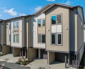 14707 87th Avenue SE #HH6, Snohomish, WA 98296