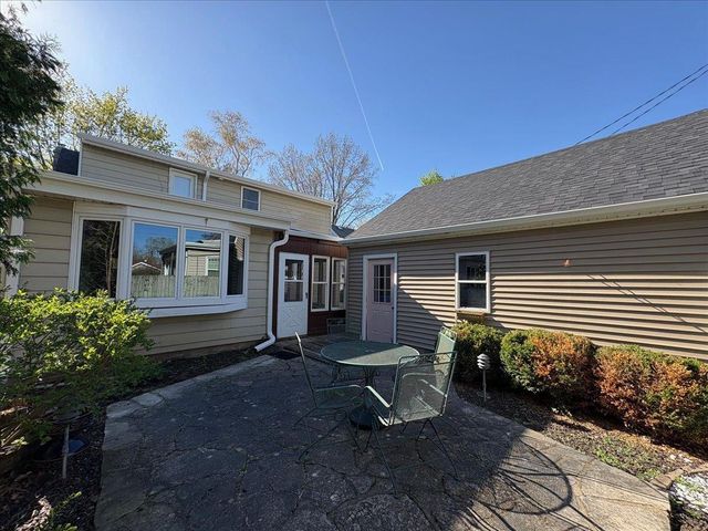238 Kensington Drive, Madison, WI 53704