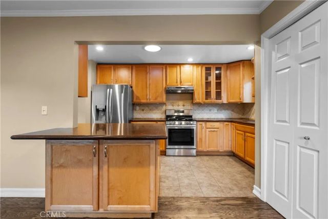 23741 Archwood St, West Hills, CA 91307